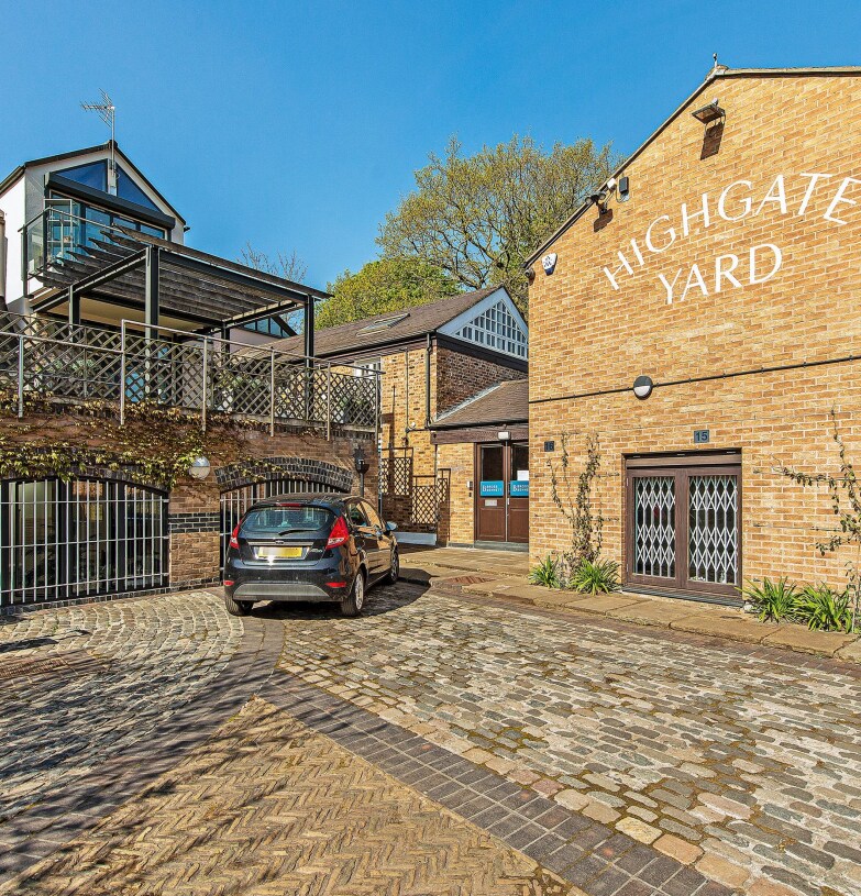 64A Highgate High St, London for sale Primary Photo- Image 1 of 1