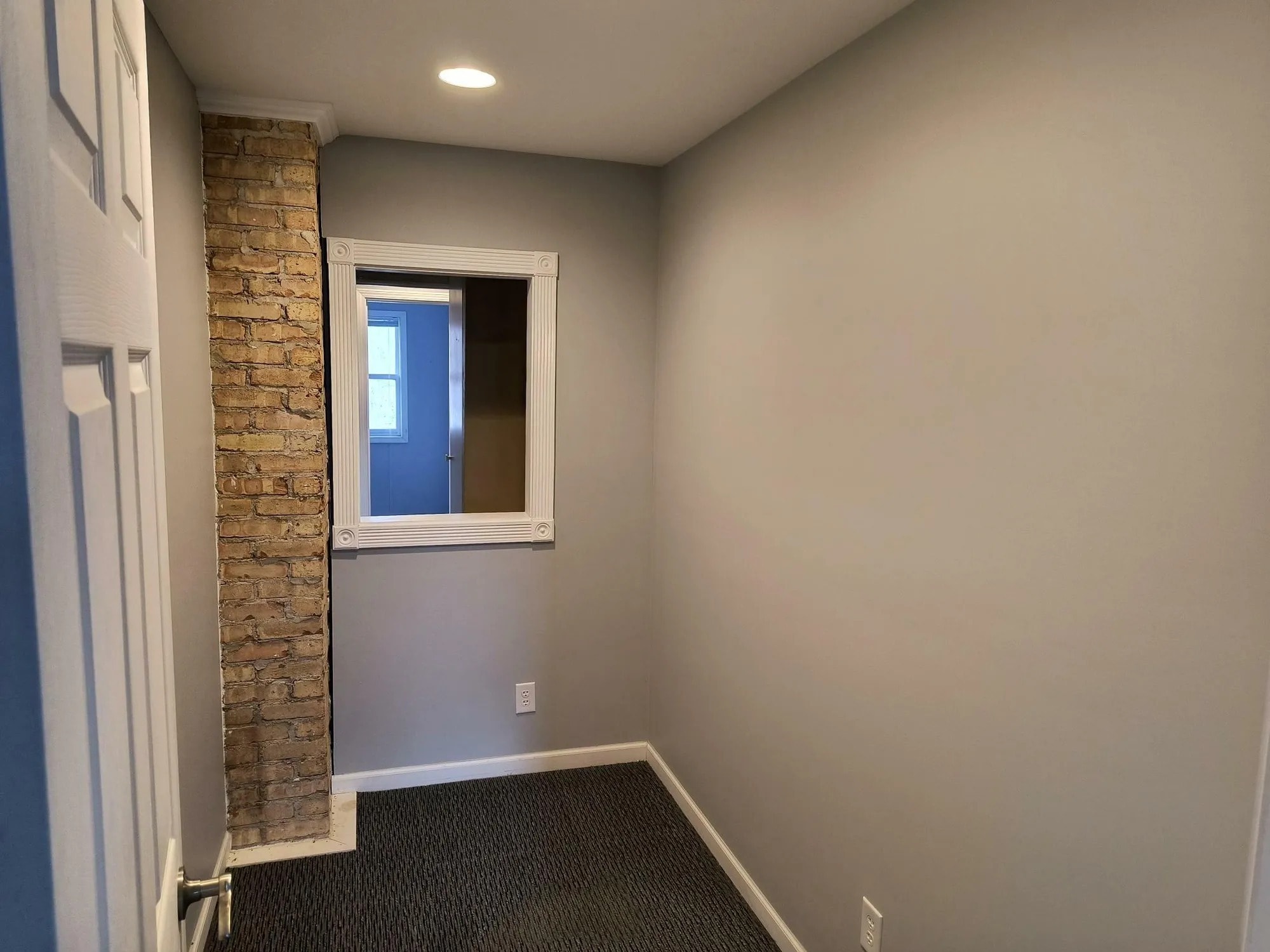 7725 Taft St, Merrillville, IN to rent Interior Photo- Image 1 of 1