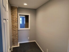 7725 Taft St, Merrillville, IN to rent Interior Photo- Image 1 of 1