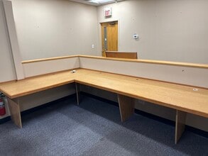 321-395 E Dundee Rd, Wheeling, IL to rent Building Photo- Image 2 of 10