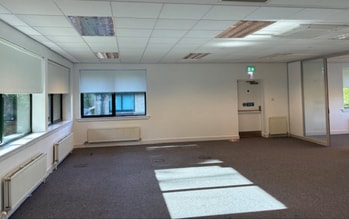 1 Carradale Cres, Cumbernauld to rent Interior Photo- Image 2 of 4