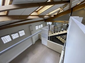 Office in Montreuil to rent Building Photo- Image 2 of 10