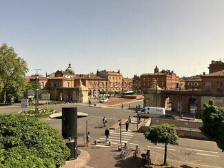 More details for 18 Place Roguet, Toulouse - Office to Rent