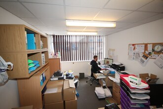 Oldbury Rd, West Bromwich to rent Interior Photo- Image 2 of 3