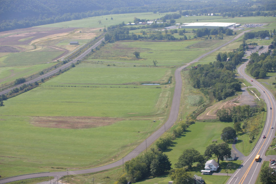 Barton Park Dr, Cumberland, MD for sale - Primary Photo - Image 1 of 1