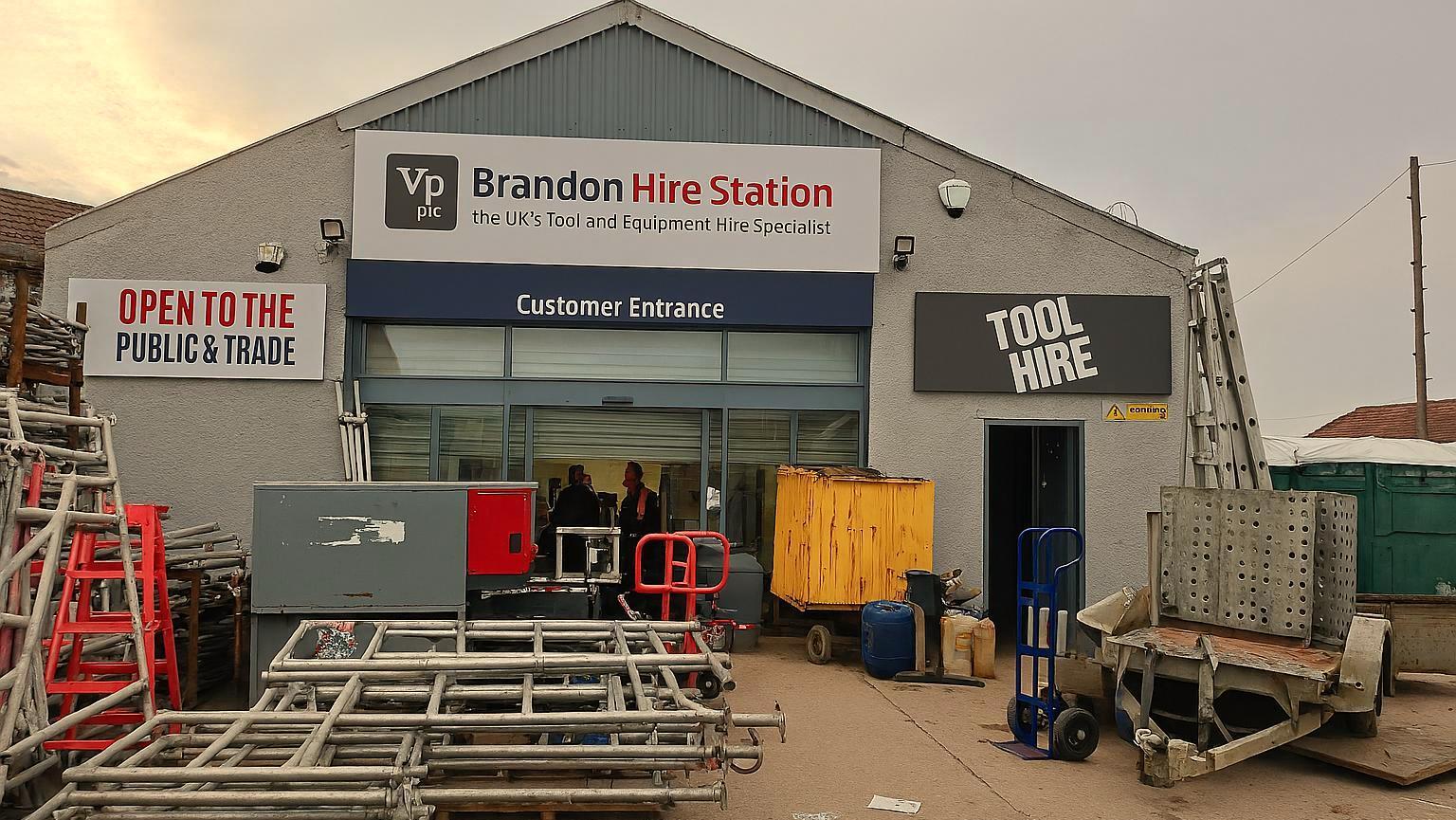 137 Water St, Port Talbot to rent Primary Photo- Image 1 of 2