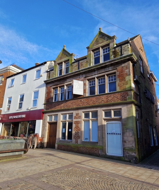 3-5 Aughton St, Ormskirk to rent Primary Photo- Image 1 of 2