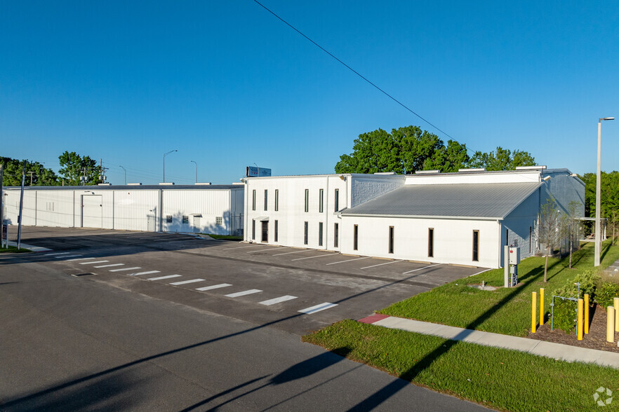 1030 S 86th St, Tampa, FL for sale - Building Photo - Image 1 of 41