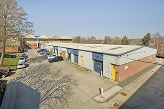 Armley Rd, Leeds to rent Building Photo- Image 2 of 5