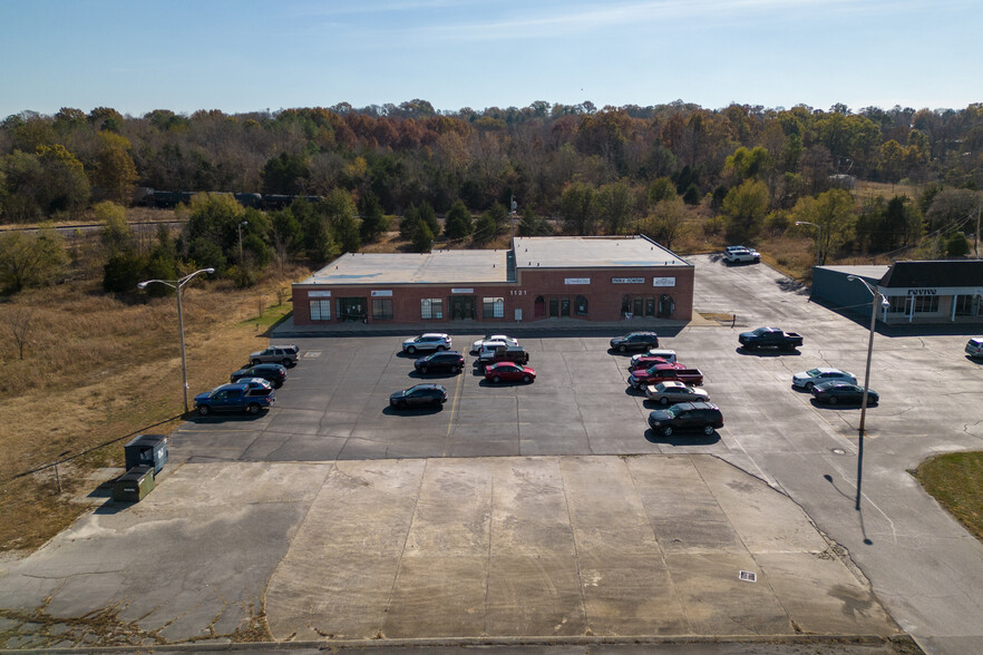 1121 Trotwood Ave, Columbia, TN for sale - Building Photo - Image 1 of 1