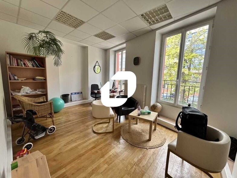 Office in Argenteuil to rent - Interior Photo - Image 3 of 10