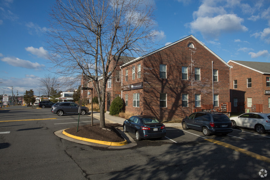 6096-6100 Franconia Rd, Alexandria, VA for rent - Building Photo - Image 3 of 5