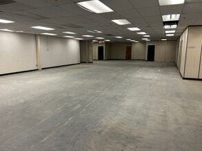 627 S Cottage St, Independence, MO to rent Interior Photo- Image 1 of 3