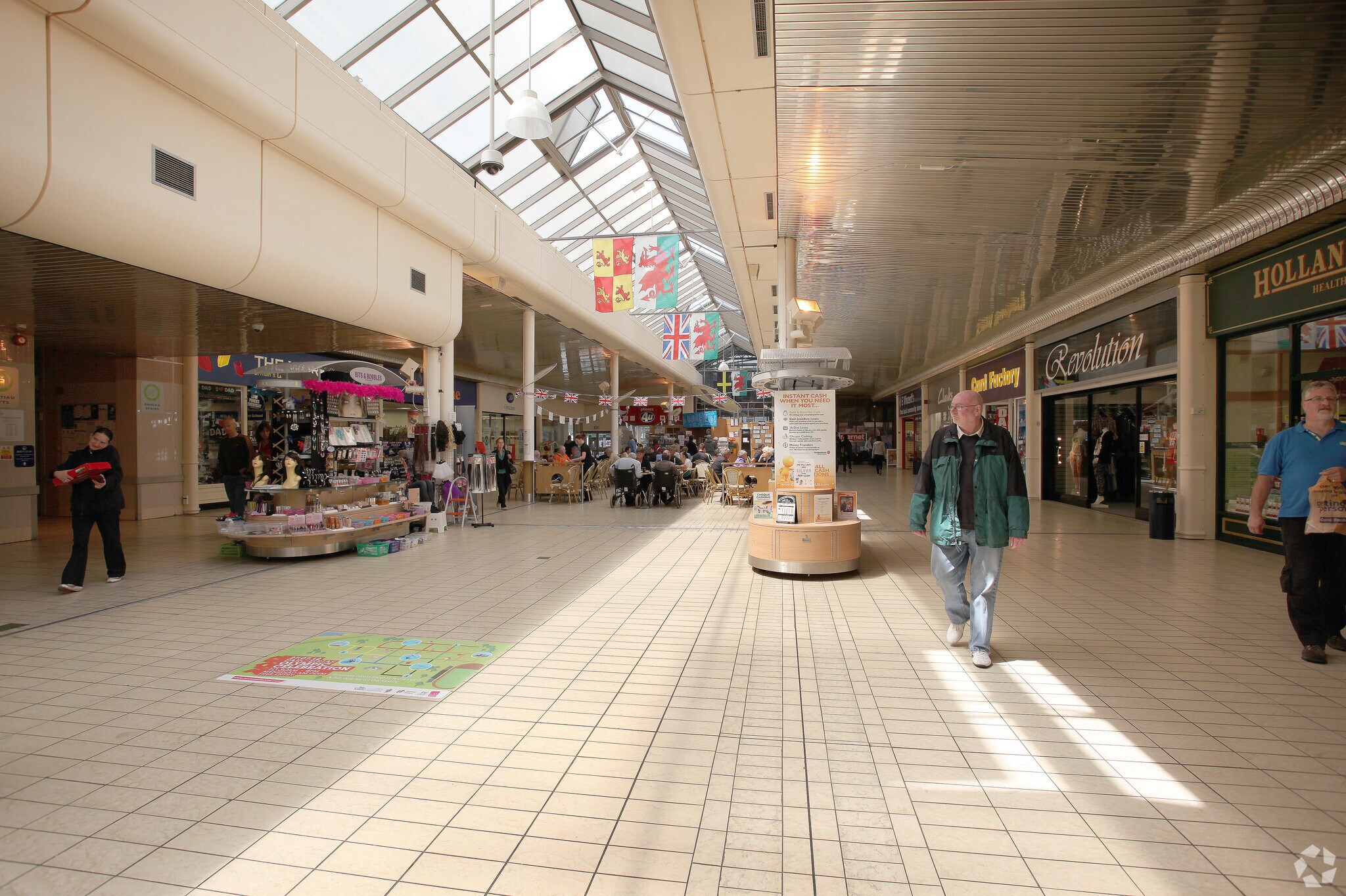 Sea View Rd, Colwyn Bay LL29 8DG Bay View Shopping Centre