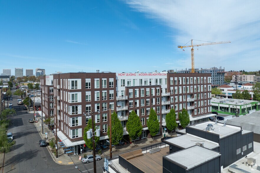 1010 SE Ash St, Portland, OR for sale - Primary Photo - Image 1 of 1