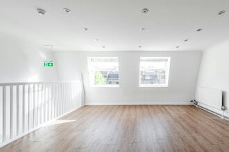 28 Hanbury St, London to rent Interior Photo- Image 1 of 12