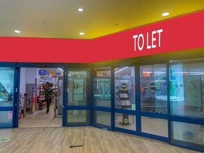 Old Christchurch Rd, Bournemouth to rent Interior Photo- Image 2 of 2