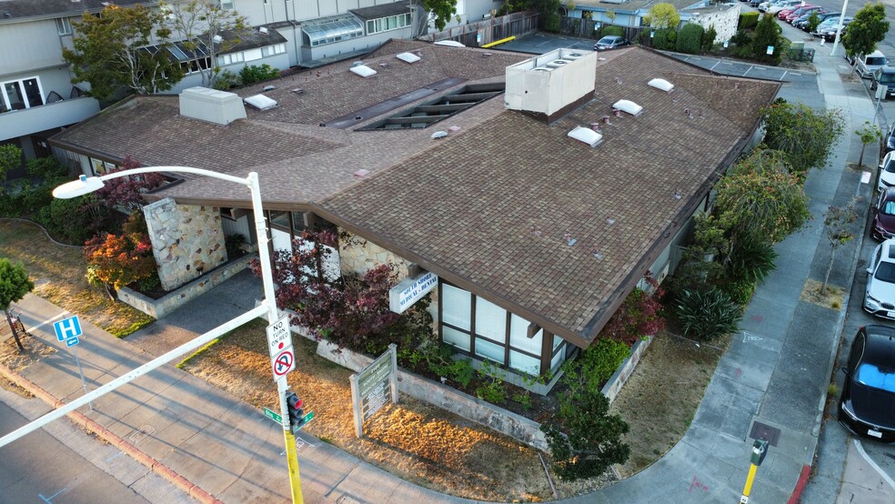 2100 Otis Dr, Alameda, CA for sale - Building Photo - Image 1 of 12