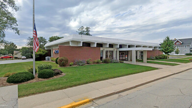 1225 Fond Du Lac Ave, Kewaskum, WI for sale Primary Photo- Image 1 of 1