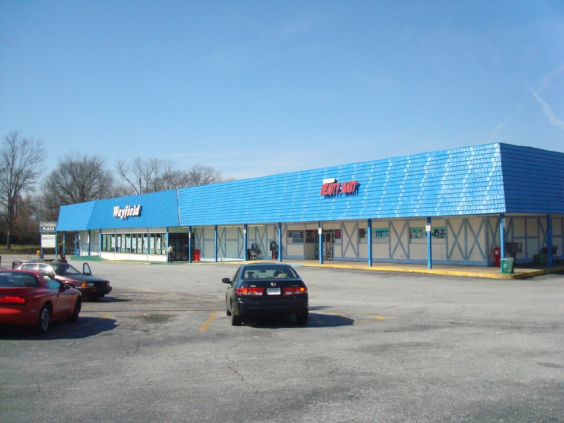 6928 Main St, Lithonia, GA to rent Primary Photo- Image 1 of 7