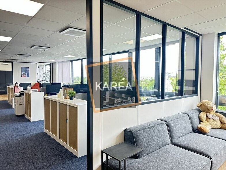 Office in Chessy to rent - Building Photo - Image 3 of 5