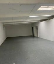 36-38 Peckham Rd, London to rent Interior Photo- Image 2 of 4