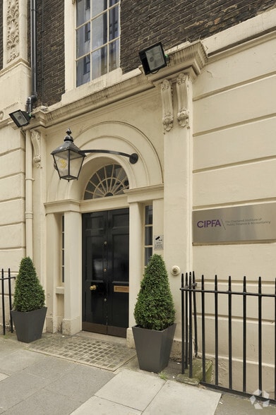 1-3 Robert St, London to rent - Building Photo - Image 2 of 3