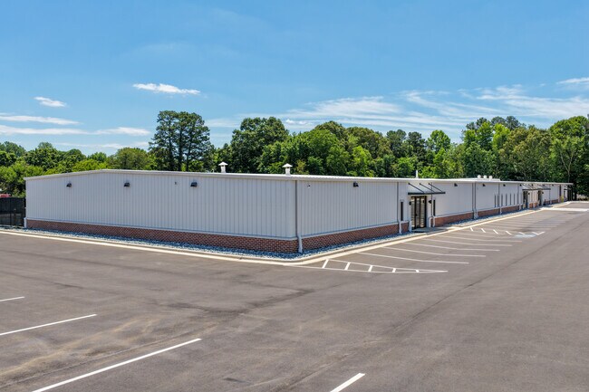 More details for 114 S State St, Haw River, NC - Industrial to Rent