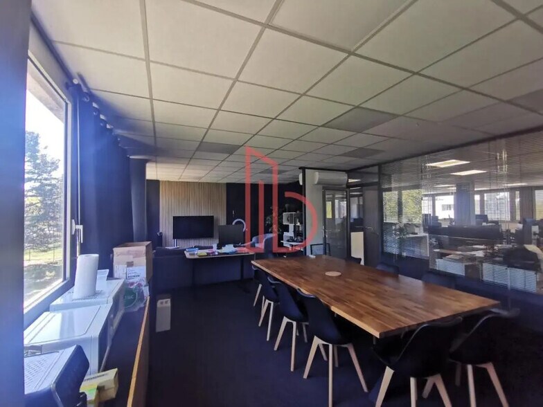 Office in Bruges to rent - Interior Photo - Image 3 of 6