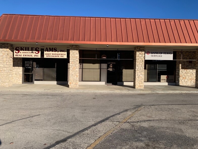 100 N Edward Gary St, San Marcos, TX for rent - Building Photo - Image 3 of 6