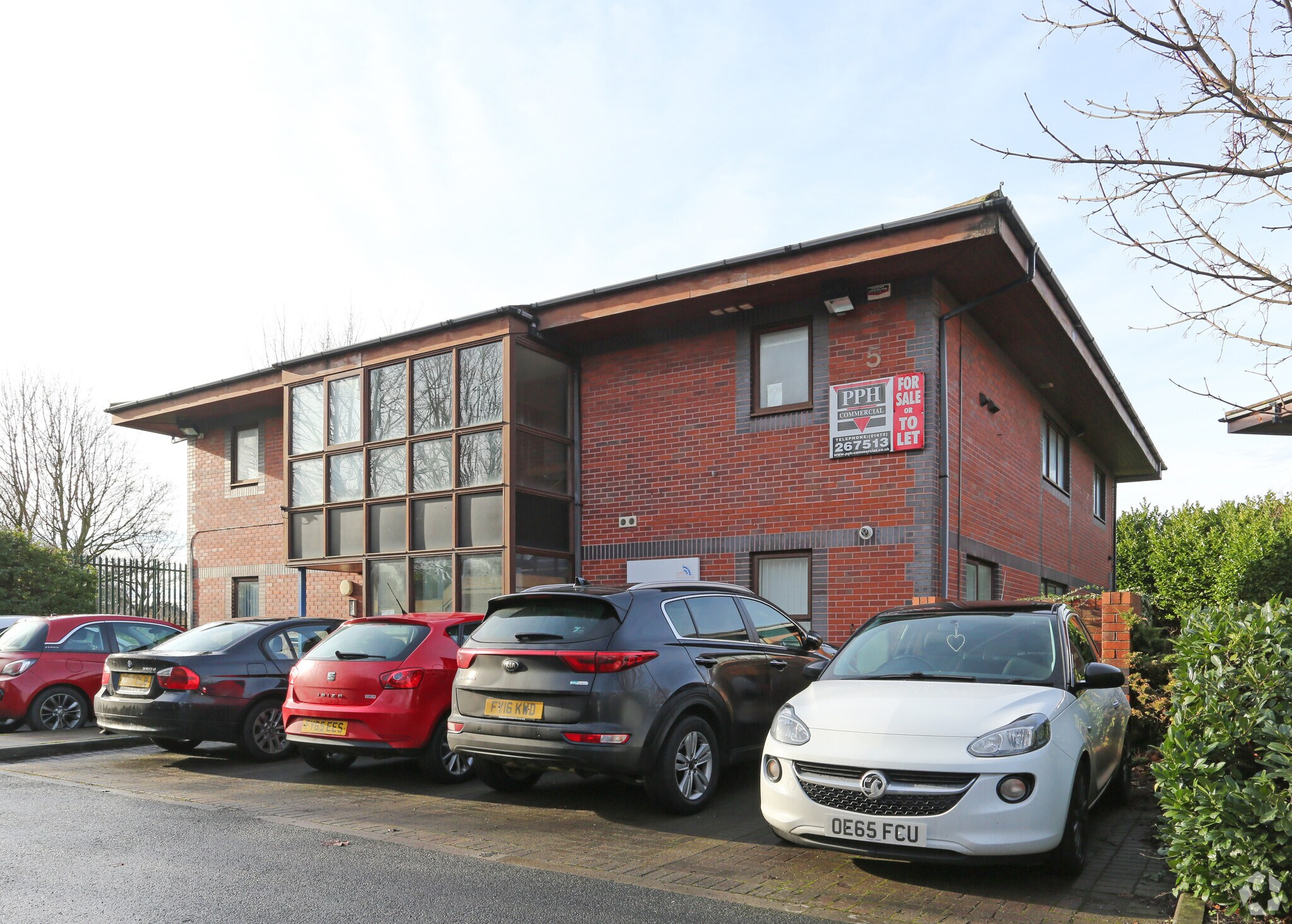 Unit 6 Moss Road, Grimsby for sale Primary Photo- Image 1 of 1