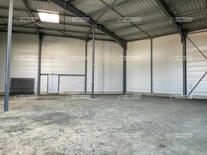 Industrial in La Chapelle-sur-Erdre for sale Interior Photo- Image 1 of 3