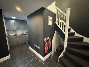 34A Shad Thames, London to rent Building Photo- Image 2 of 2