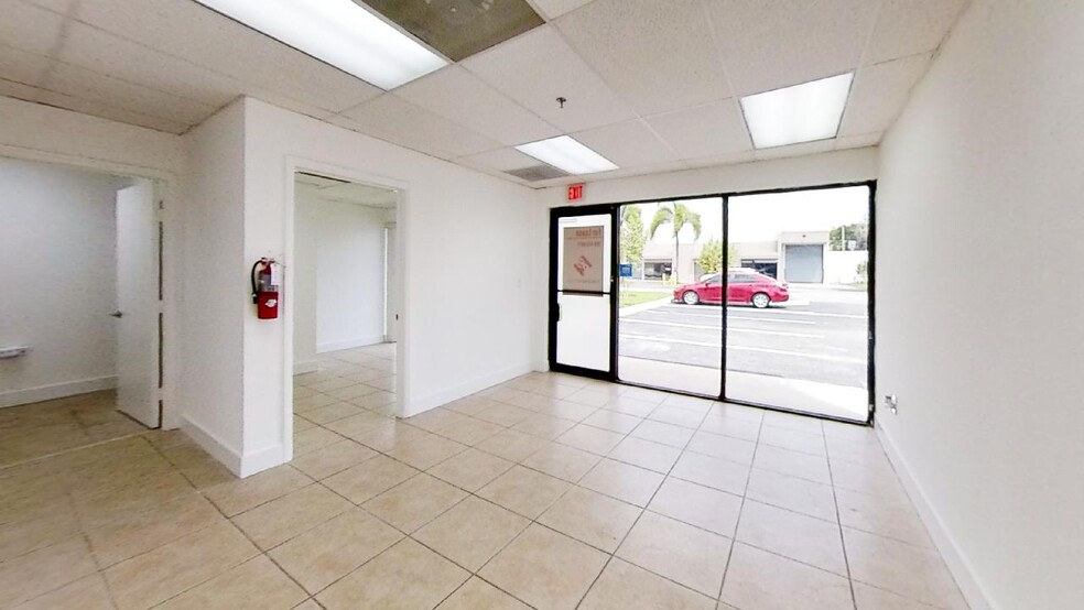 1801-1839 NW 79th Ave, Doral, FL for rent - Interior Photo - Image 2 of 11