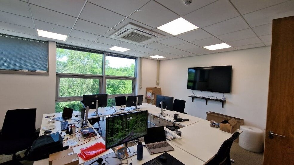 4400 Parkway, Fareham to rent - Building Photo - Image 3 of 16