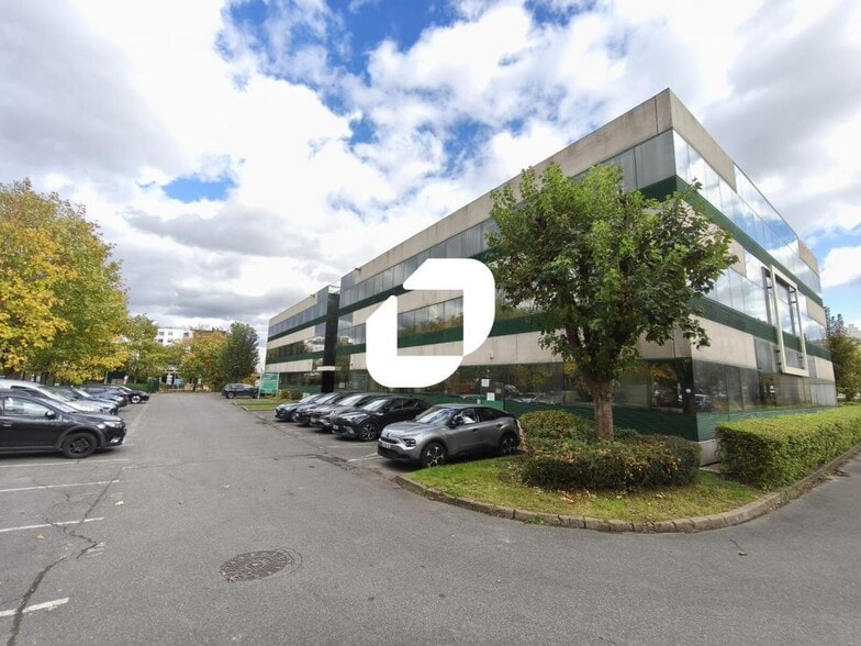 Office in Rosny-sous-Bois for sale - Building Photo - Image 1 of 12