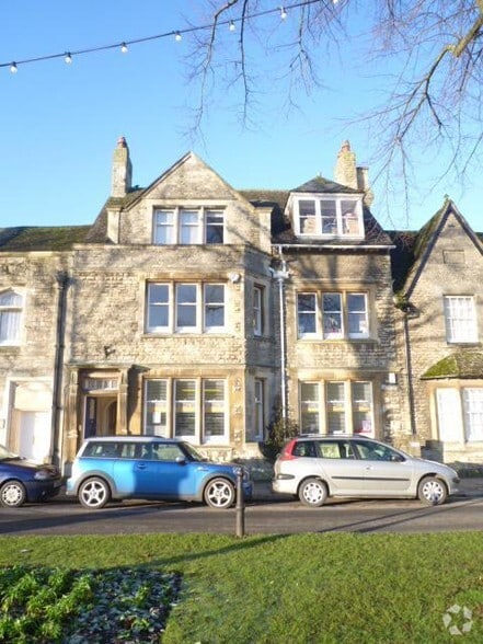 6 Church Green, Witney for sale - Primary Photo - Image 1 of 1