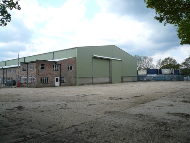 More details for Chertsey Rd, Chobham - Industrial to Rent