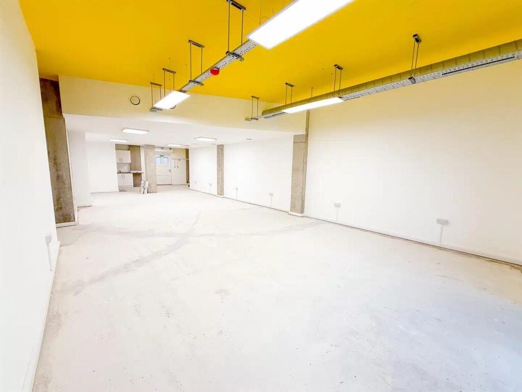 Salt Meat Ln, Gosport to rent Interior Photo- Image 1 of 2