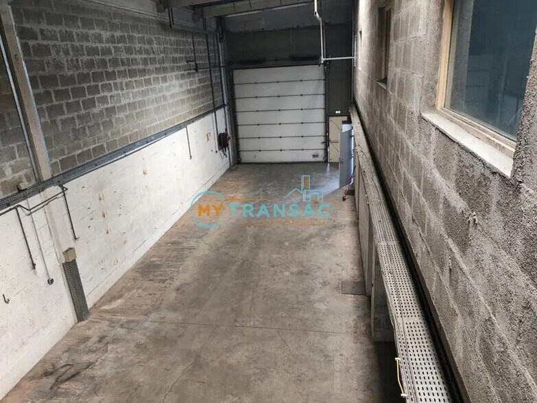 Industrial in Valenton to rent - Interior Photo - Image 2 of 9