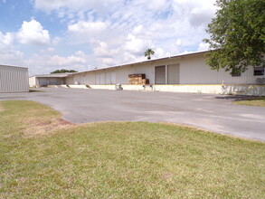 2300 Hwy 60 W, Mulberry, FL for rent Building Photo- Image 1 of 10