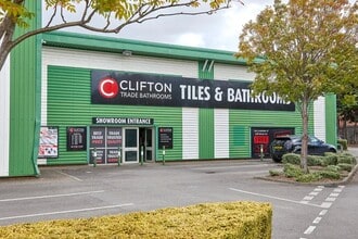 Stoneferry Rd, Hull to rent Building Photo- Image 1 of 1