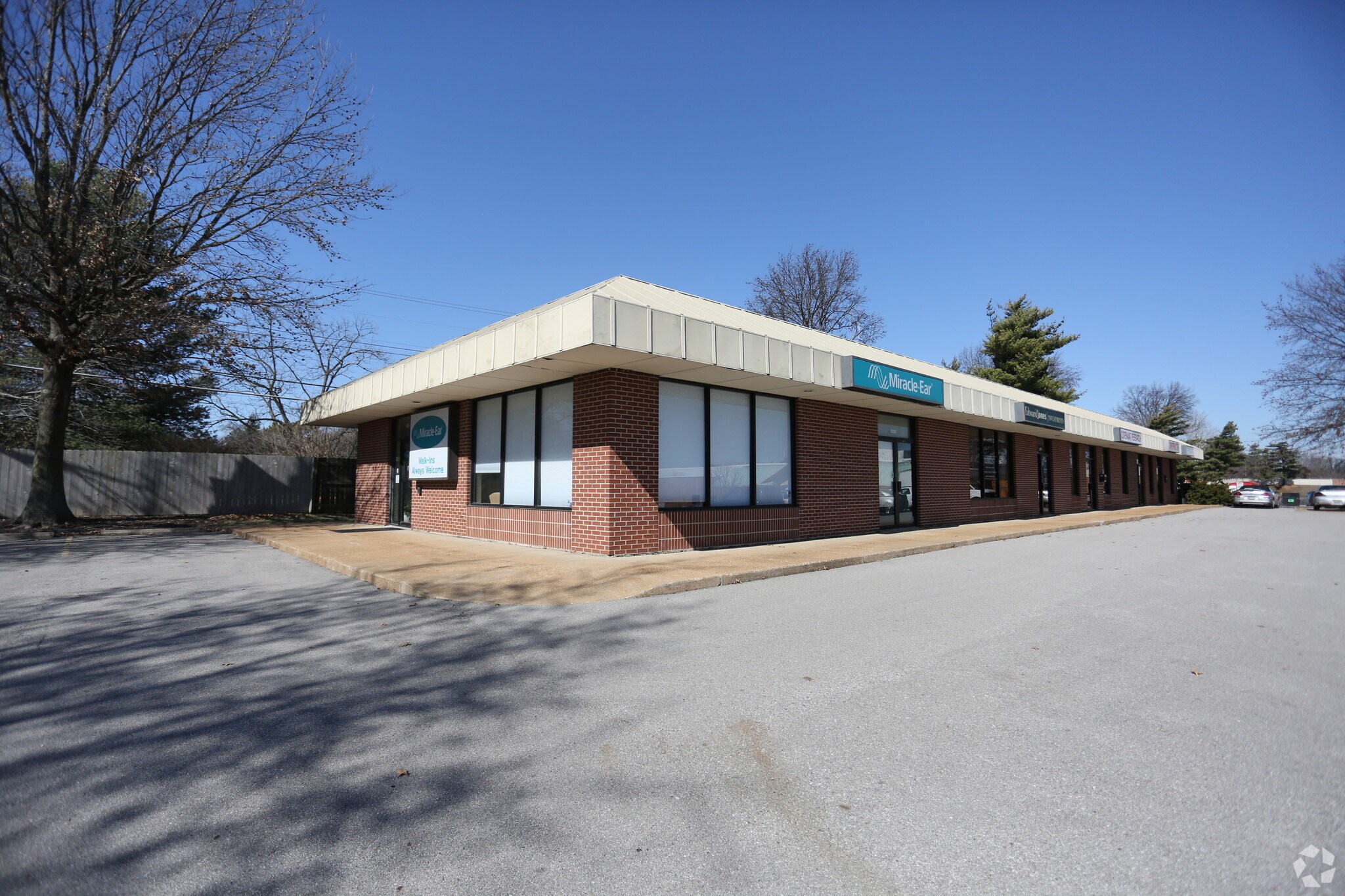 52205228 S Lindbergh Blvd, Saint Louis 63126