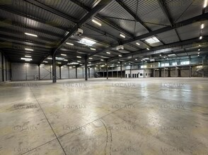 Light Industrial in Villeparisis to rent Interior Photo- Image 1 of 7