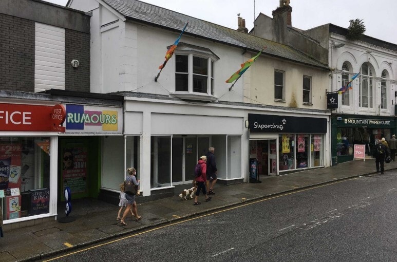 97-98 Market Jew St, Penzance to rent Building Photo- Image 1 of 1