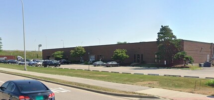 1088-1130 W Thorndale Ave, Bensenville, IL for rent Building Photo- Image 1 of 2