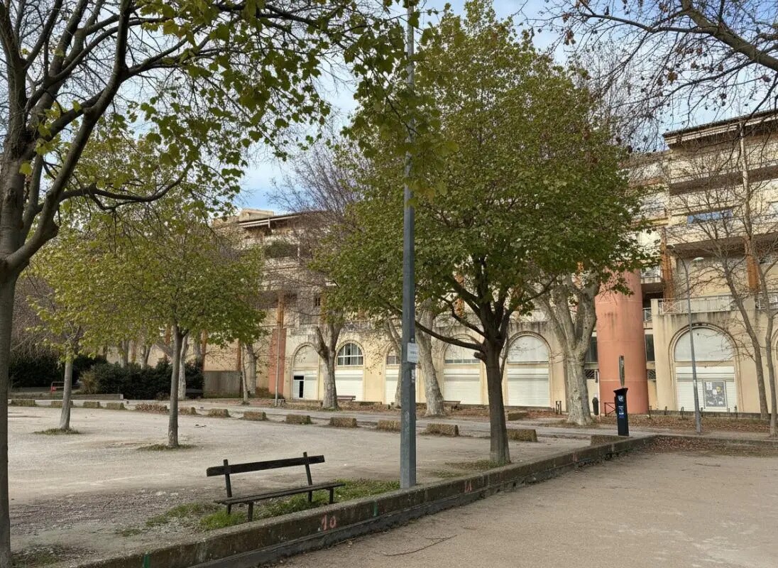 Light Industrial in Arles for sale Building Photo- Image 1 of 11