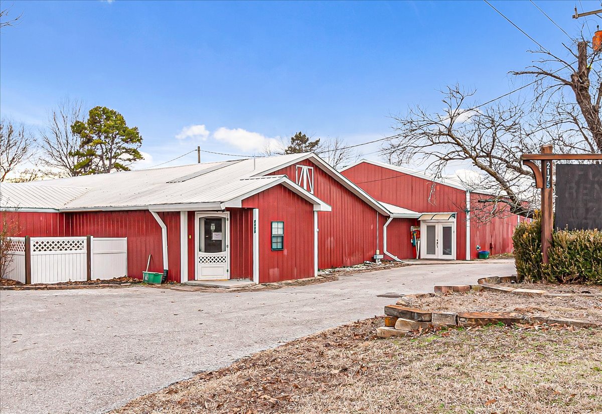 2175 N Stone Chapel Ln, Fayetteville, AR for sale Building Photo- Image 1 of 1