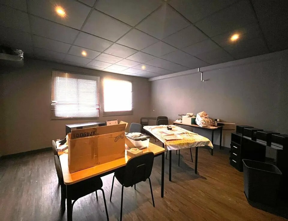 Vente Bureaux 96 m² - Photo 1