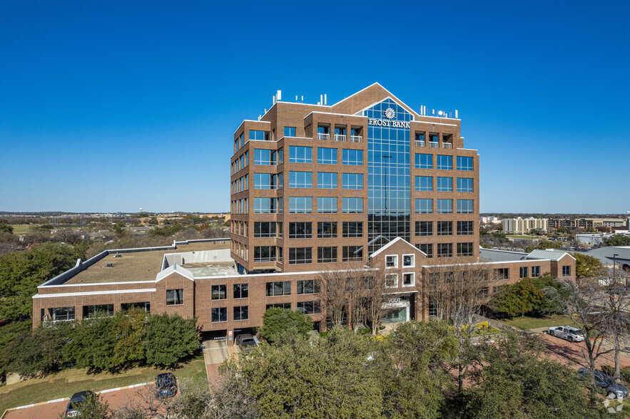 9001-9003 Airport Fwy, North Richland Hills, TX for rent - Building Photo - Image 1 of 12